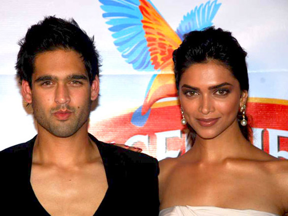 deepika and siddharth mallya at kingfisher calendar girl 2011 4