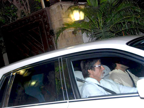 ash abhishek and big b snapped on the occasion of karva chauth 4
