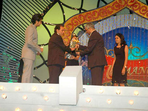 amitabh aamir srk salman and hrithik grace umang police show 12