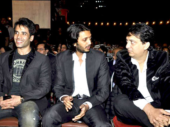 amitabh aamir srk salman and hrithik grace umang police show 44