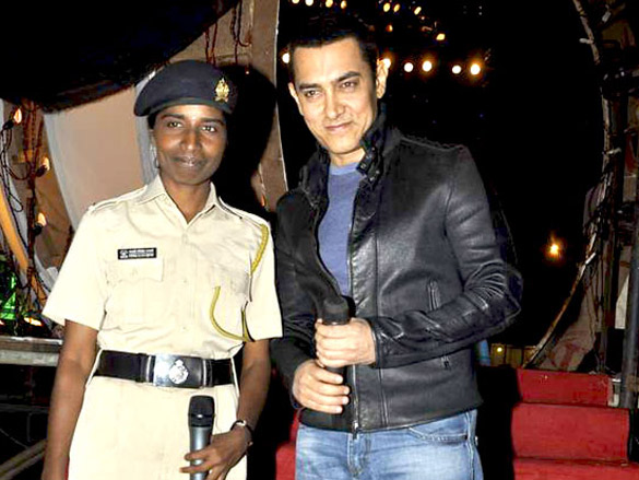 amitabh aamir srk salman and hrithik grace umang police show 49