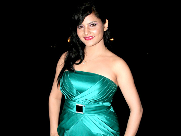 dj sheizwood performing at peninsula grand hotel 8