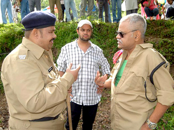 on the sets of satrangee parachute 27