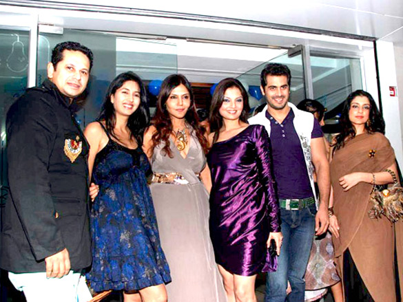 various celebs at natures basket launch 8