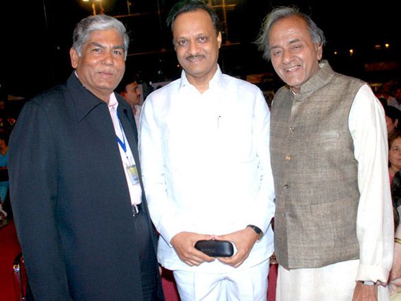 vijay kalantri and kamal morarka at mumbai saptrang 4