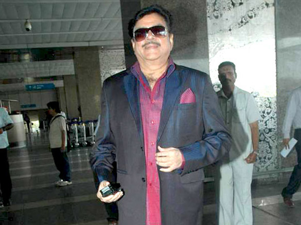 various celebs snapped at mumbai airport 2
