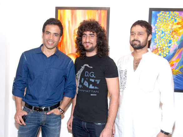 tusshar kapoor inaugurates bendre art event 10