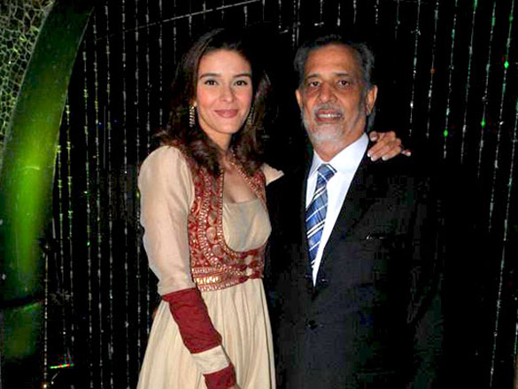 rajeshwari and claudia at vivek and parvezs bash 2