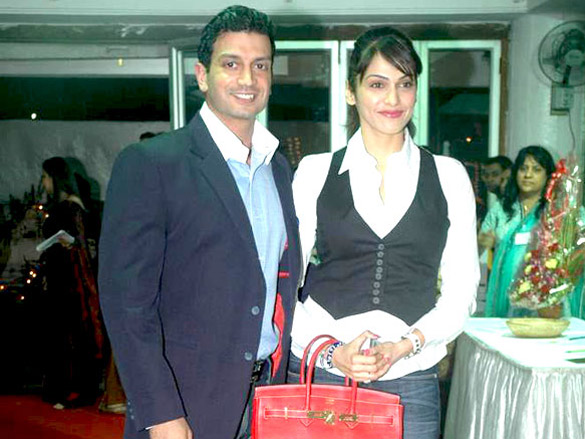 eesha shabana and others at black comedy play 5