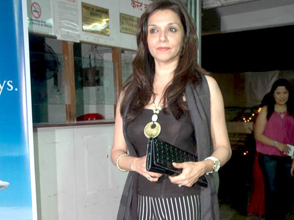 eesha shabana and others at black comedy play 16