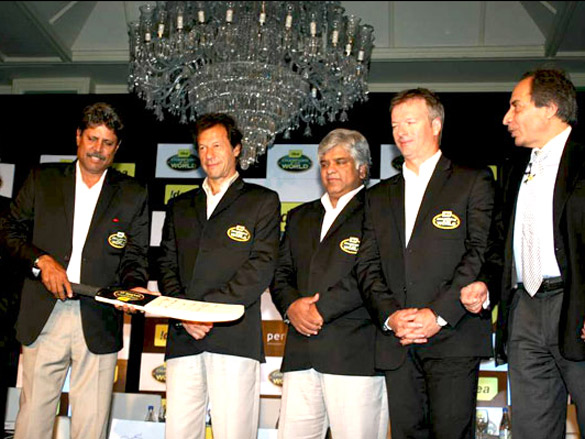kapil dev and imran khan at idea champions of the world press meet 3