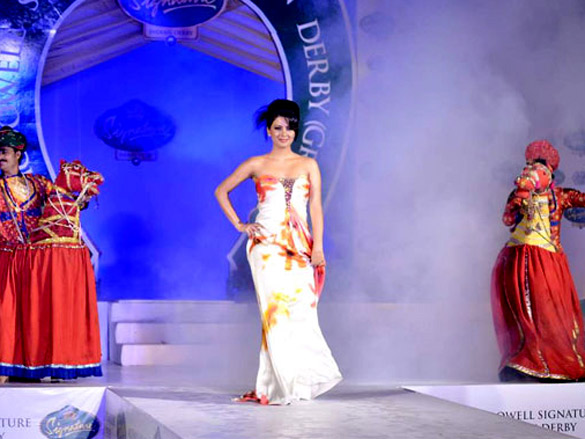 geeta basra at signature derby press meet with fashion show 3