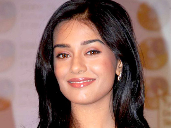 amrita rao announced as the brand ambassador of agni jewellery 7