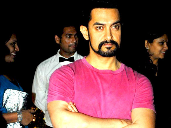 aamir khan and dev anand grace stardusts anniversary bash 17