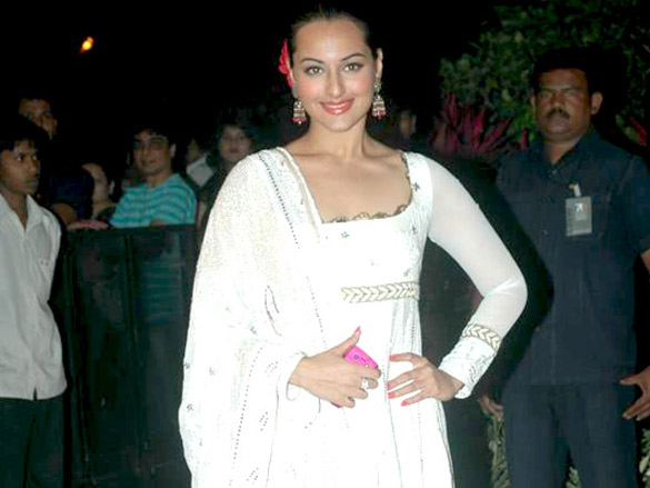 aamir and kiran host imran avantikas wedding reception 36