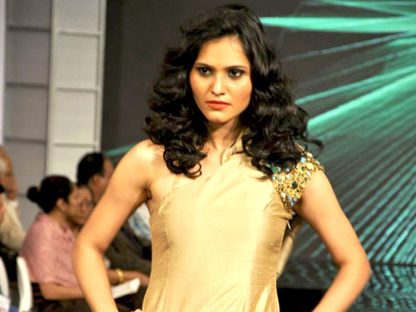 lina tipnis show at gitanjali cyclothon fashion show 2011 9