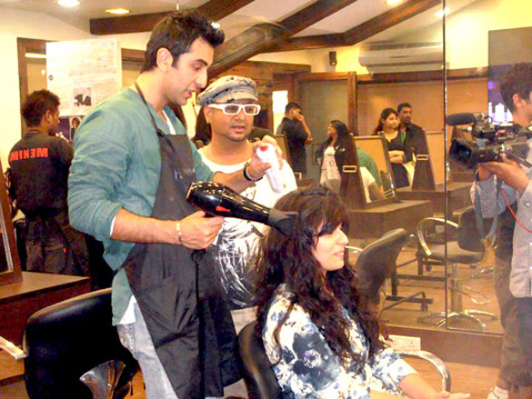 ranbir at aalims hair academy 3