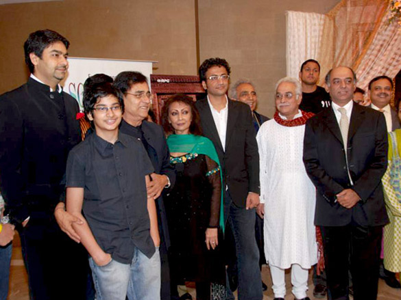 jagjit singhs 70th birthday with a new album shukrana release 8