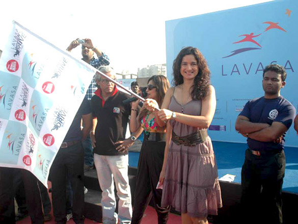 arjun mehr vivek sushma and others at lavasa womens drive rally 4