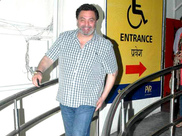 rishi neetu and vivek oberoi snapped at suburban multiplex 6