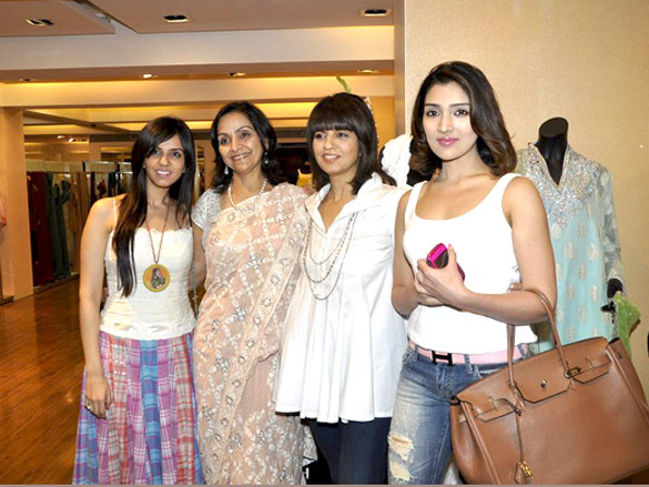 neetu chandra and narmmadaa grace neeta lullas preview at aza 4