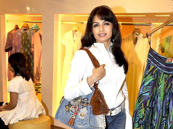 neetu chandra and narmmadaa grace neeta lullas preview at aza 8