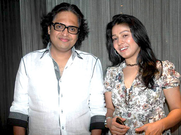 shreya saran at sunidhi chauhans dinner party 4