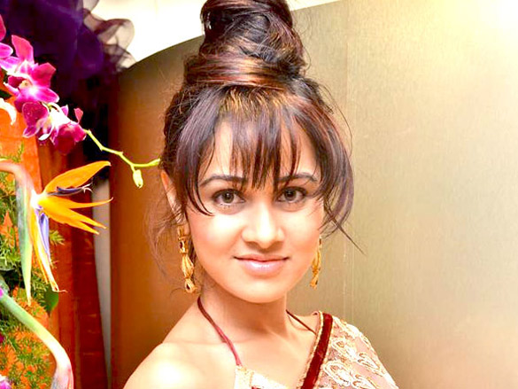 uvika chaudhary and priyanka kothari at manali jagtaps store launch 7