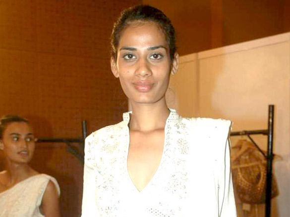 aki narula at the lakme fashion week day 2 fittings 8