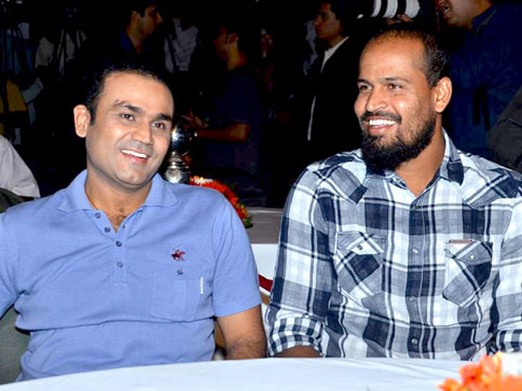 sachin and sehwag at castrol cricket awards 11