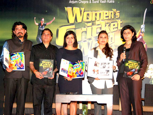 rani mukherjee and devita saraf unveil www womenscricketworld com 2