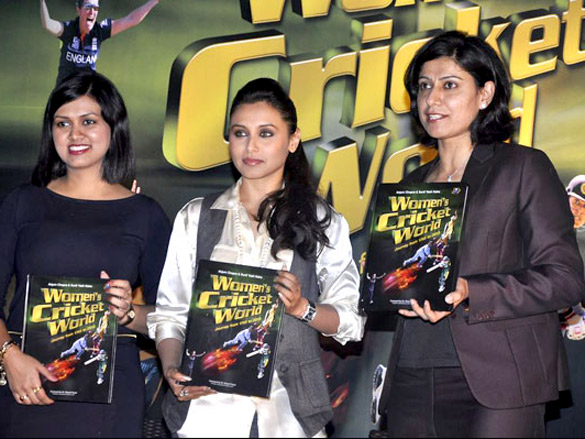 rani mukherjee and devita saraf unveil www womenscricketworld com 4
