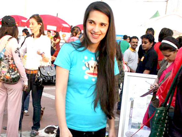 zayed khan at farzana contractors dog show 10