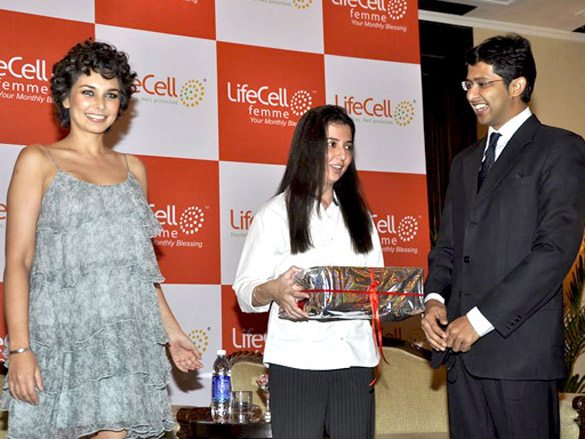lisa ray launches lifecell femme 3