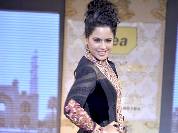 celebs grace shabana azmis charity show mijwan 19