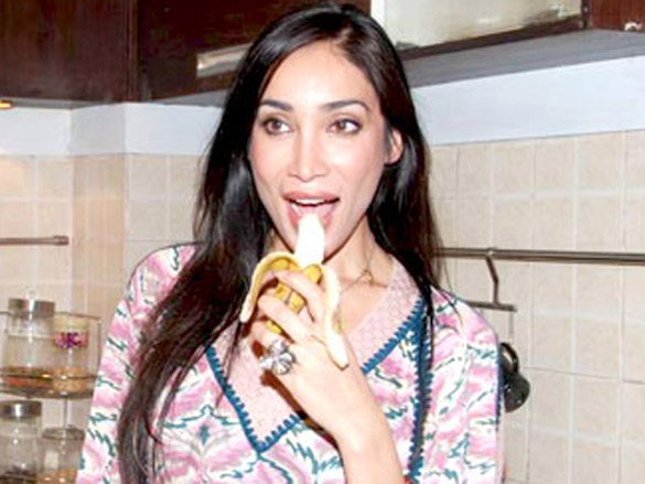 on the sets of diary of a butterfly 12
