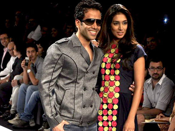 tusshar and preeti desai walk the ramp for sabbah sharma at lakme fashion week 2011 day 2 5