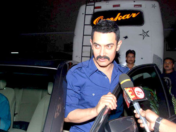 aamir khan brings in his birthday shooting at mehboob studio 4