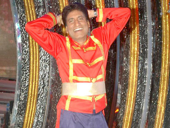 shreyas raveena arshad and shekhar on the sets of comedy ka maha muqabla 11