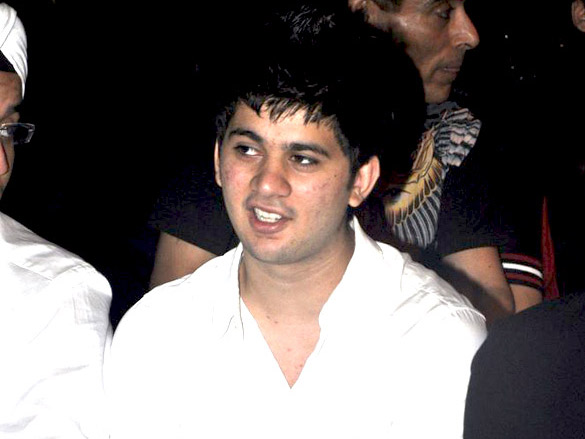 sunny deols son karan deol snapped at anita dongres show at lakme fashion week 2011 5