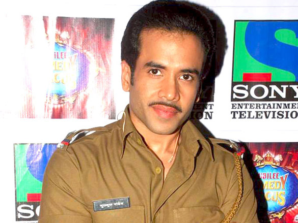 tusshar and sonu sood on the sets of comedy circus 3