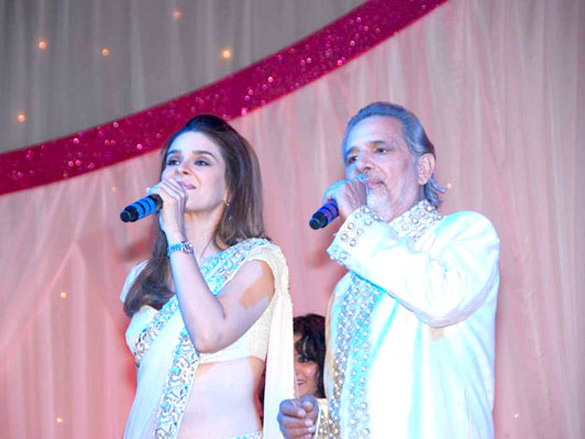 rageshwari at in fashions textile awards 2011 3
