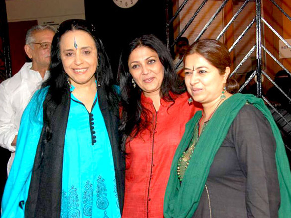 shashi kapoor at the premiere show of rekha bhardwajs play 4