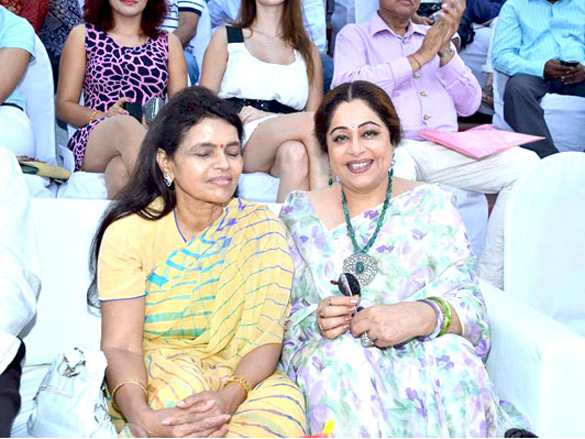 manish malhotras fashion show at polo match 4