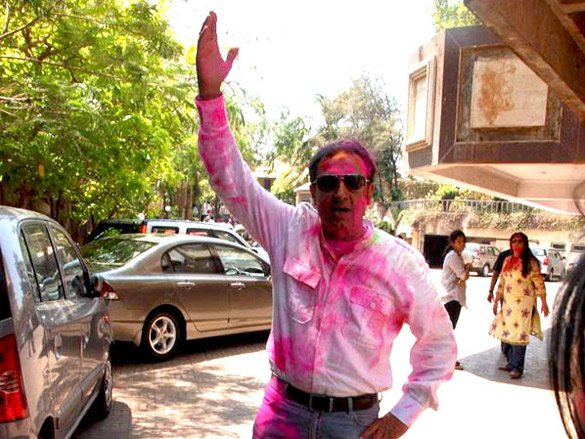 ekta kapoor sanjay gupta and kiran bawa celebrate holi 12