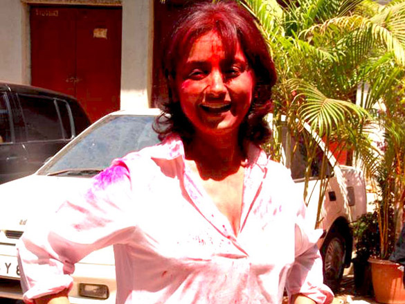 ekta kapoor sanjay gupta and kiran bawa celebrate holi 15