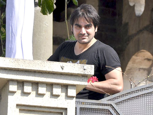 arbaaz farhan and suzanne at amrita aroras holi bash 2