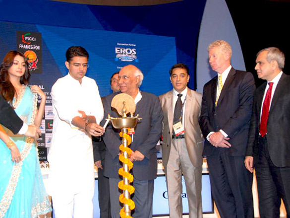 anushka sharma and karan johar at ficci frames 2011s inauguration 2