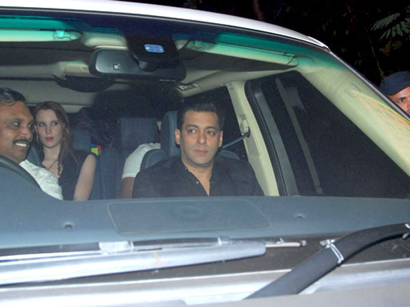aamir khan and salman khan at imran avantikas sangeet ceremony 6