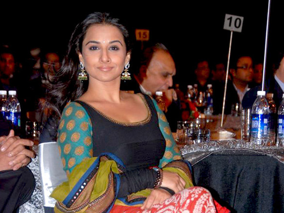 vidya balan graces utv autocar india awards 2011 7